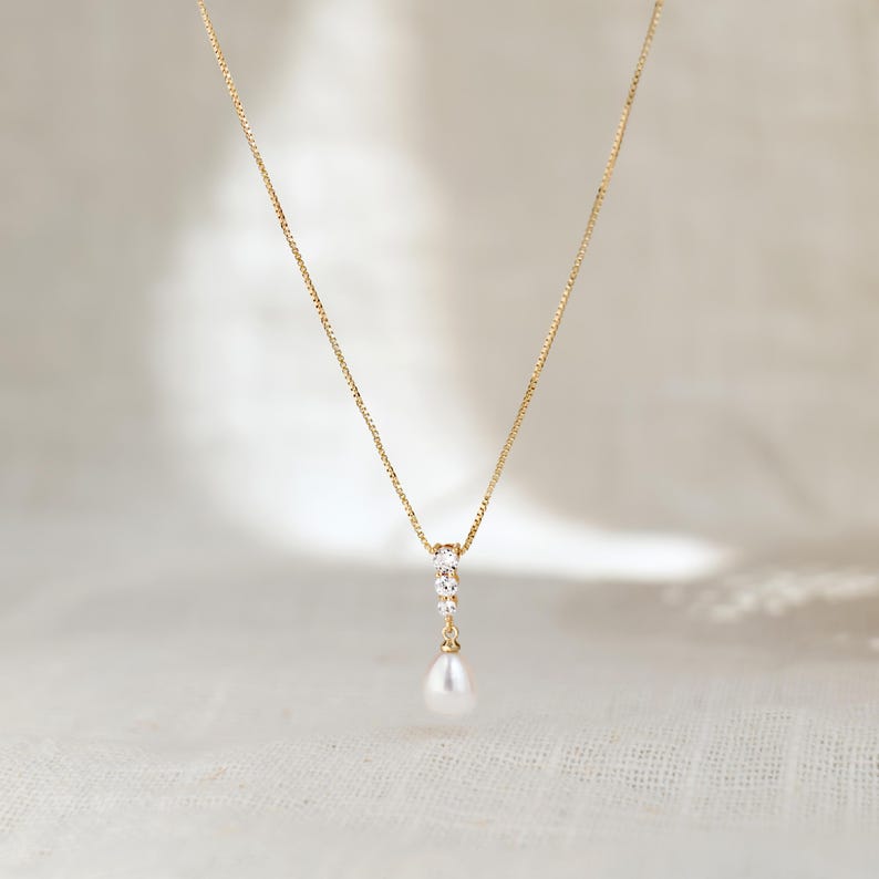 Pearl Drop Necklace