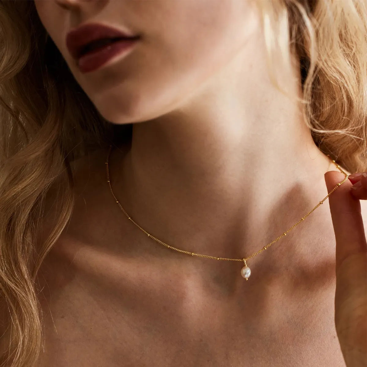 Luna Single Pearl Necklace