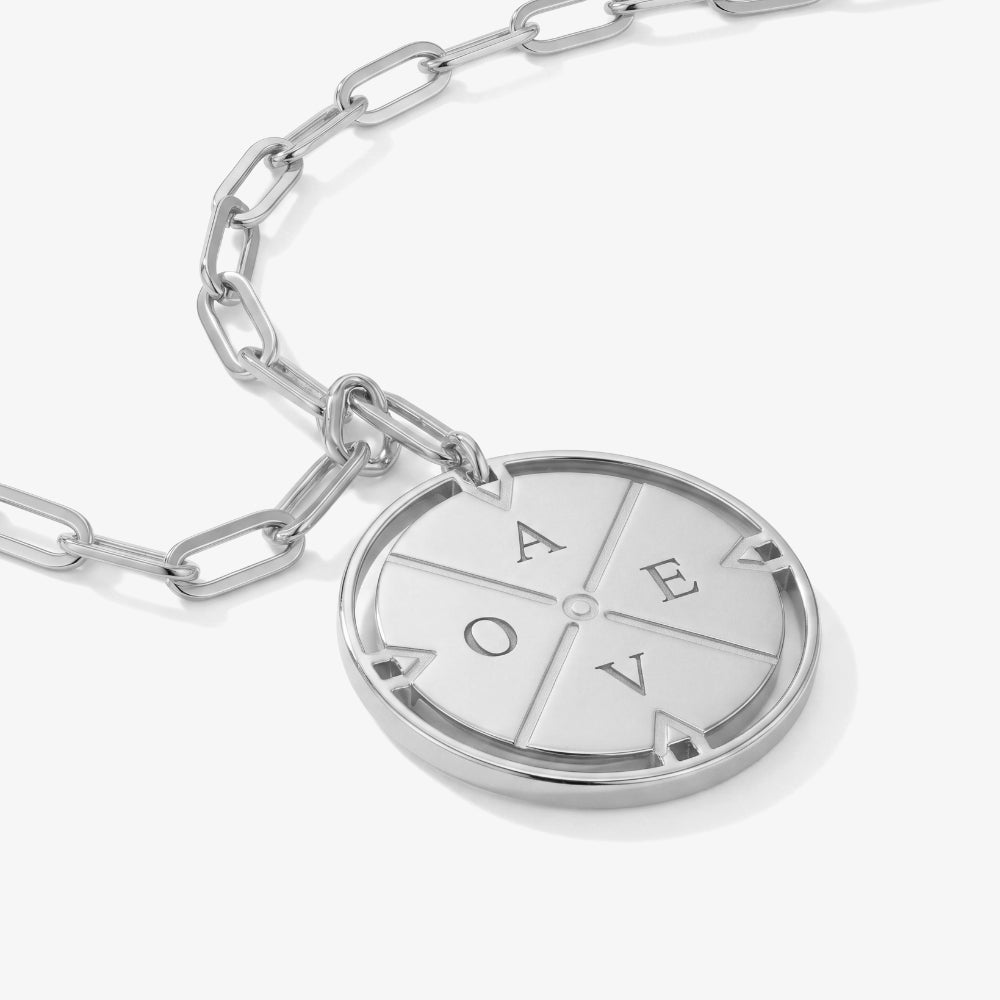 Graverat Kompass Halsband