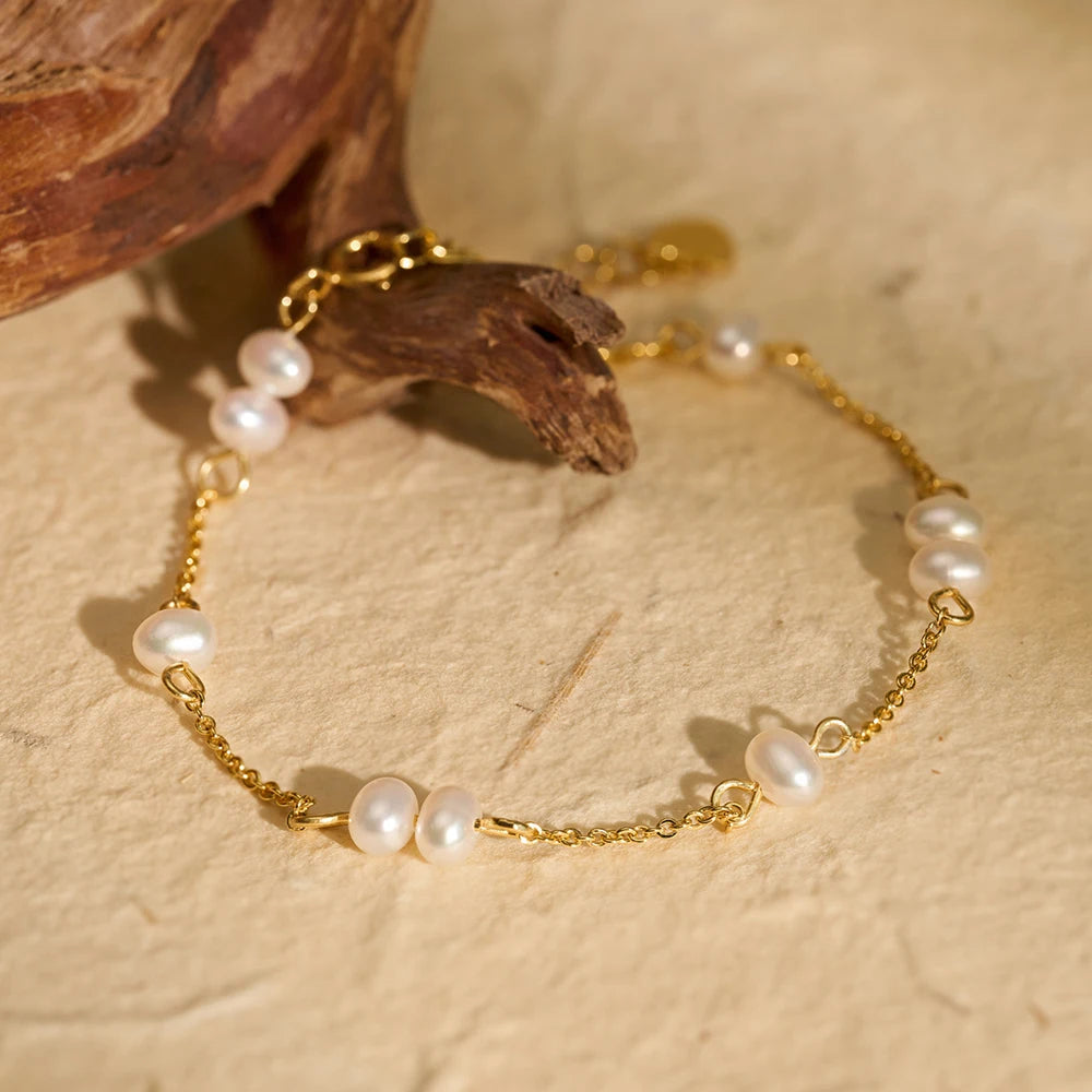 Luna Pearl Bracelet