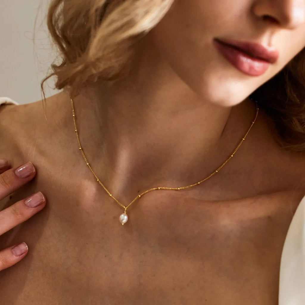 Luna Single Pearl Necklace