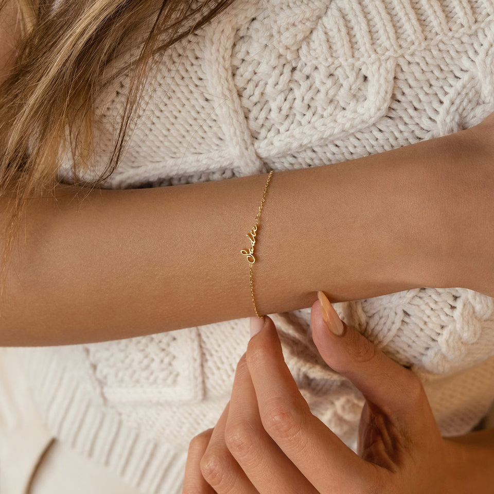 Script Name Bracelet - Claritas Store