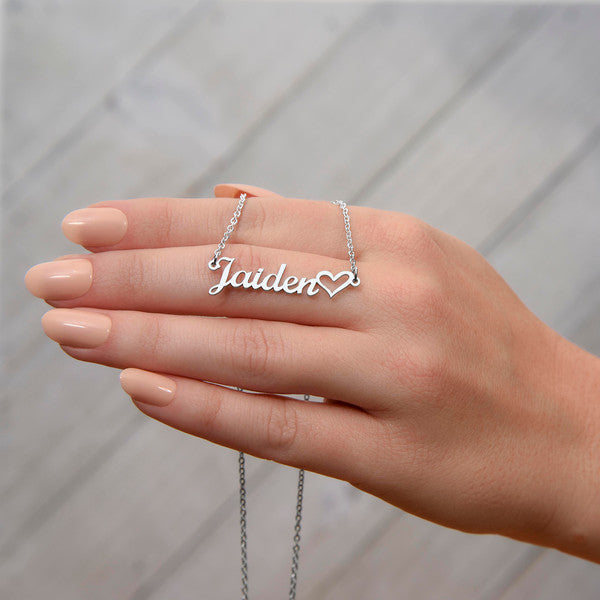 Personalized Heart Name Necklace - Claritas Store