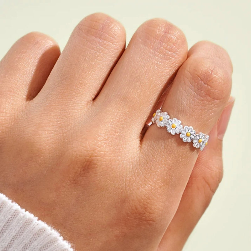 Daisy Ring - Claritas Store