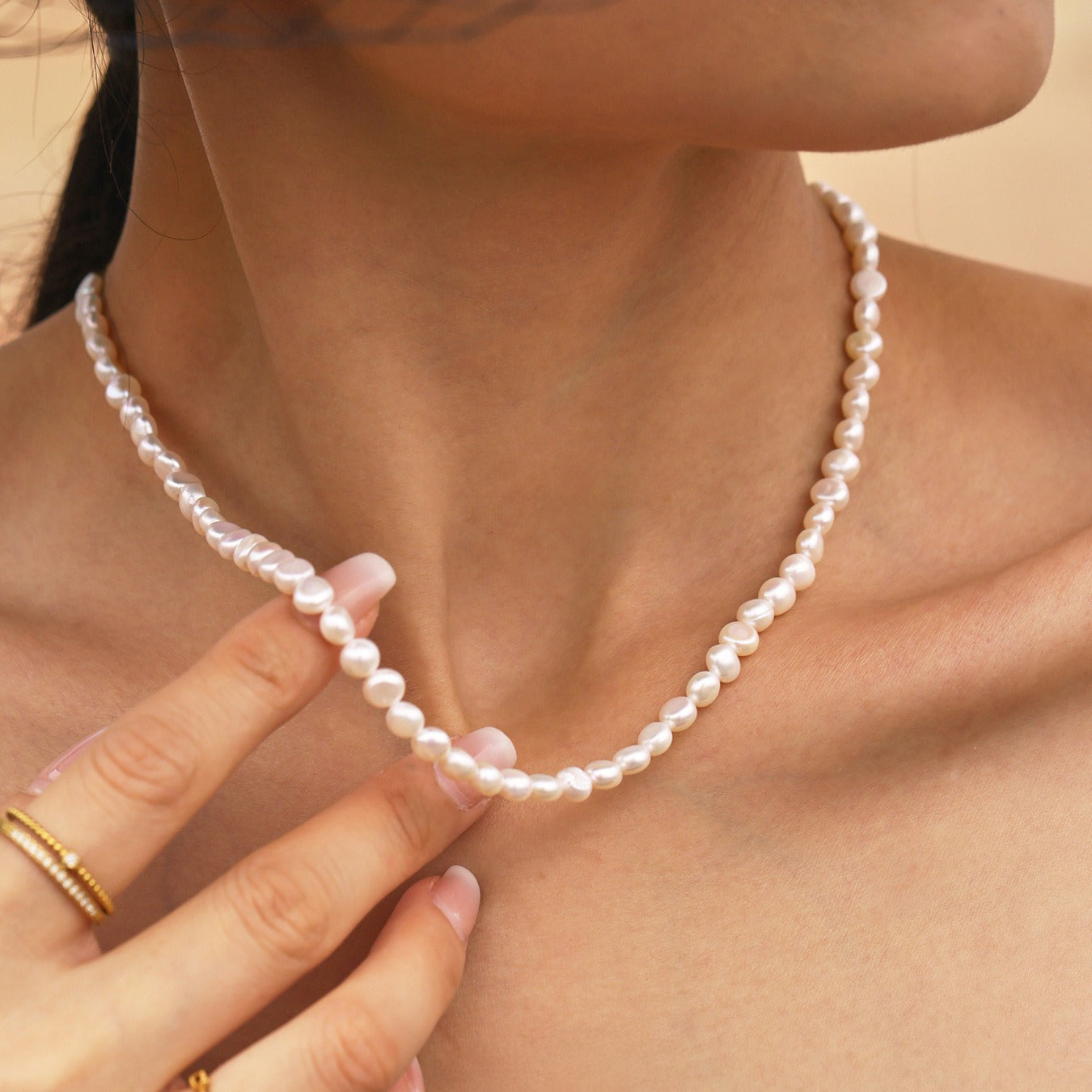 Classic Pearl Necklace